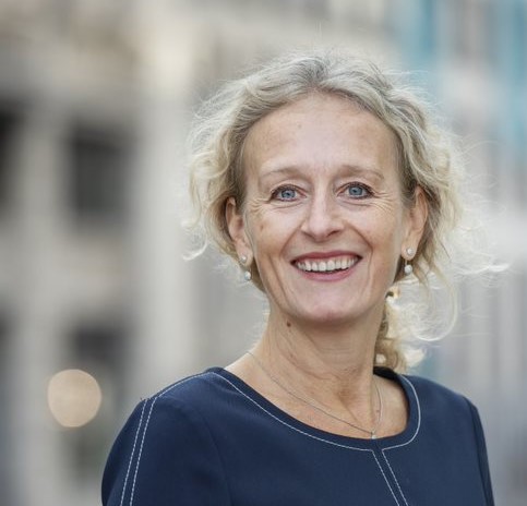 Caroline Costongs